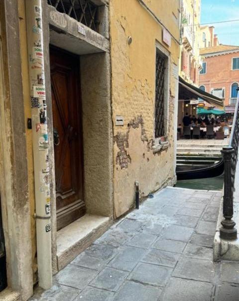 Ca' San Zaccaria Pensión *